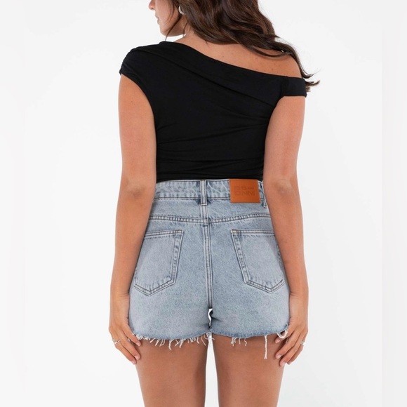 Princess Polly Laurena Denim Shorts Petite - Picture 3 of 7